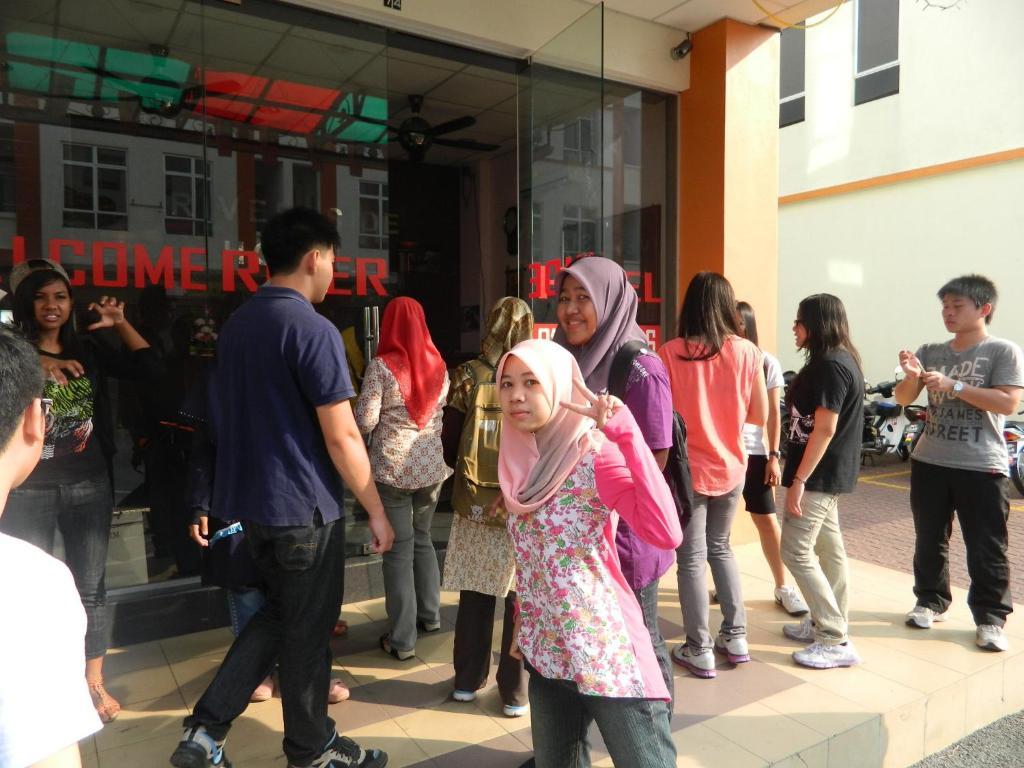 River Side Hotel Mersing Esterno foto